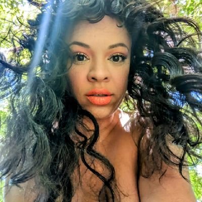 Dope ass writer who happens to be pretty, smart, talented, unapologetically Black and Free.  Come get this Black healing love, Y'all!