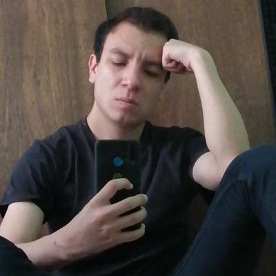 Ulianovzepeda's profile picture. La historia está de nuestro lado.