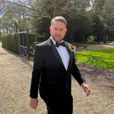 Solicitor specialising in trust and estate litigation as well as property litigation. 🏳️🌈