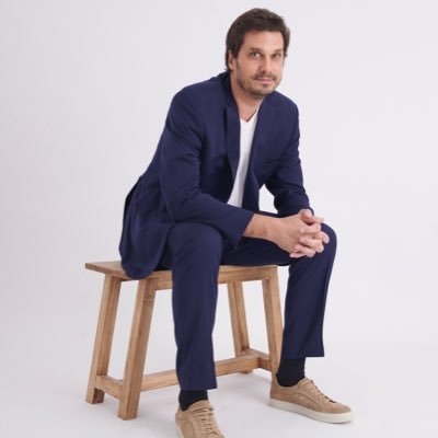 AlfredoHParody's profile picture. Surhive - Founder, CEO & CFO
Presto Tienda - Founder & CEO
Gazeta - Founder & CEO
Rosario Motor - Founder & CEO
Surhive Design - Founder & CEO