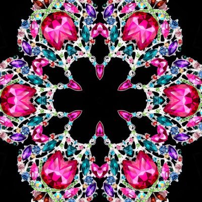 NFT Motion Video Artist of Kaleidoscope Collection to reduce cultural anxiety. Looping videos can go on indefinitely. Color and motion is soothing and relaxing