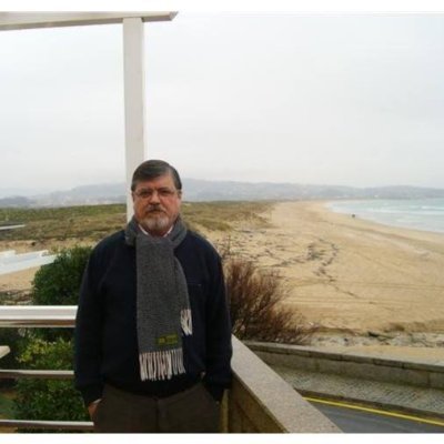 JuanFar5489427's profile picture. Republicano, rojo y morado