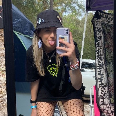 alphabagel_'s profile picture. where is daft punk?