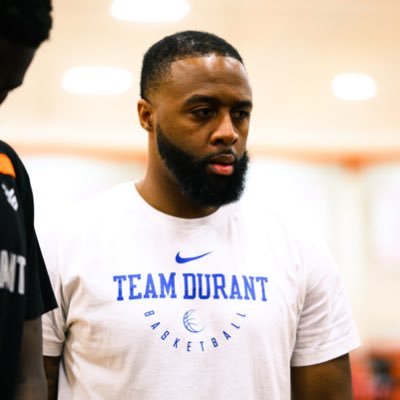 Georgetown Prep Basketball 🏀🏀 | Team Durant 16U EYBL Coach | SU ALUM ‘11 🏀 👨🏾‍🎓