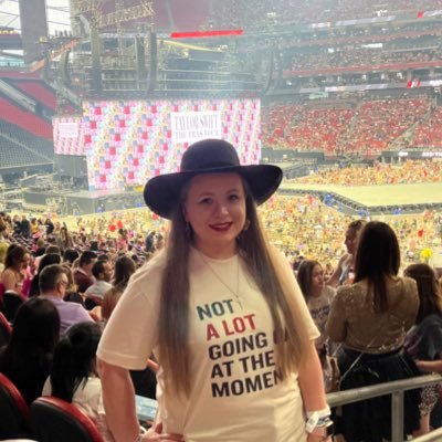 jmhudson93's profile picture. “Long live all the magic we made.” ⚔️🐉🏰