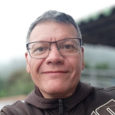 Dr.(c)Estudios Políticos. Abogado. Derecho y Relaciones Internacionales, Integración Regional, Fronteras, Política. Investigador CEFI-ULA. Consultor/Editor.