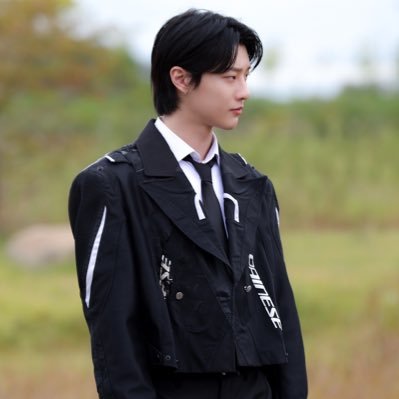 ⠀⠀ ⠀⠀ ⠀⠀ ⠀⠀live in cat pallace with https://t.co/UD8FvRWE0R