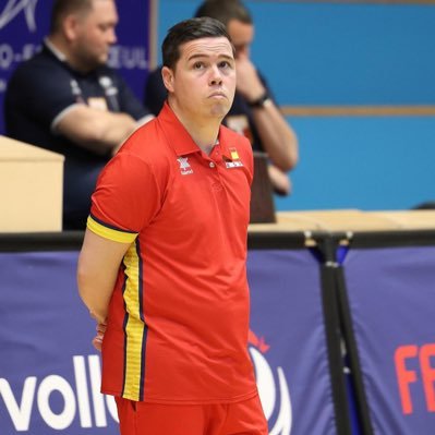 Entrenador profesional de voleibol FIVB III Liga Iberdrola Voleibol Operador Data Volley Professional
