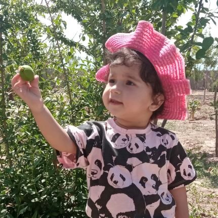 هميشه بايد مراقب سه چيز باشيم :
وقتے تنها هستيم
مراقب افكار خود،
وقتے با خانواده هستيم
مراقب اخلاق خود..
و زمانے كه در جامعه هستيم
مراقب زبان خود....