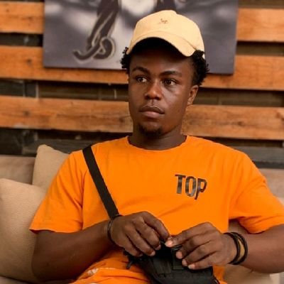 Music Journalist🎶🎼
Rap/HipHop
#GhHipHop
#Asakaa
#GhanaMusic
CHAMPION OF THE PEOPLE
Vibes & Energy 🎤🔥 Mad! Mad!!