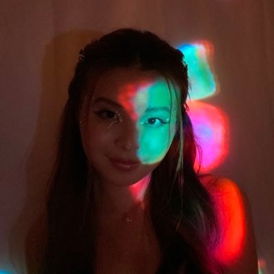 she/her, 21, scorpio 🇹🇼 • BA in film & literature • author of INKMAN + director of l’A.M! • sff horror mystery writer • IG: @melingridwrites