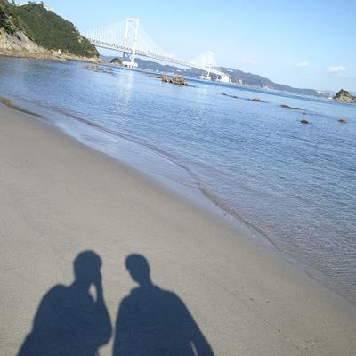 0ds5zi6yCk7642's profile picture. OUA  M24確定した元T23とかいう複雑人間  SG
鶴丸と堀江の追っかけ
喜志駅周辺に生息。
コミュ力どうにかしろ！ 
Twitterで会話してる人強すぎだろ！