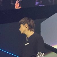 β’-β’ (@yongcollects) 's Twitter Profile