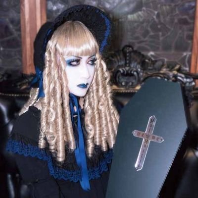 音楽を好みます/MALICE MIZER/Moi dix Mois/ALI PROJECT/KAMIJO/Kaya/妖精帝國/V系/薔薇/ログインできないので最初から✙フォロバいただけたら嬉しいです。 @mayaaa758 のフォローは外していただいて結構です。