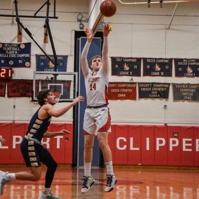 Bellport Highschool 25’ | 4.0 GPA | Crown 17u HGSL | 6’5 SG/SF