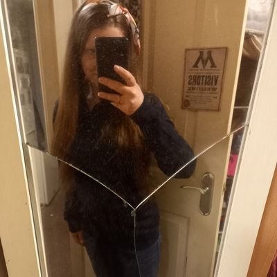 Kerrylew32's profile picture. @Xbox Player || Anime Fan || CashApp: £Kerrylew38