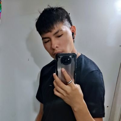 leomar1_48's profile picture.