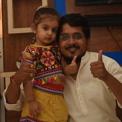 🇮🇳
કુછ તો લોગ કહેંગે લોગો કા કામ હે કહેના....
हिंदुस्तानी