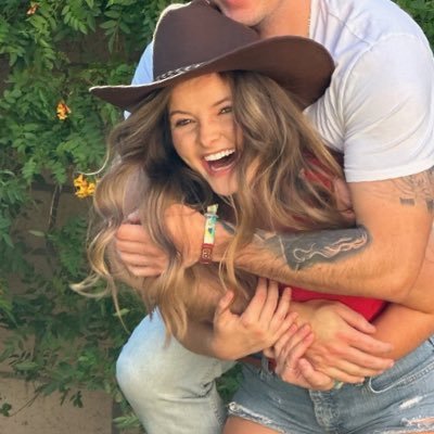 kenbottt's profile picture. I love poptarts and hate Anne Hathaway