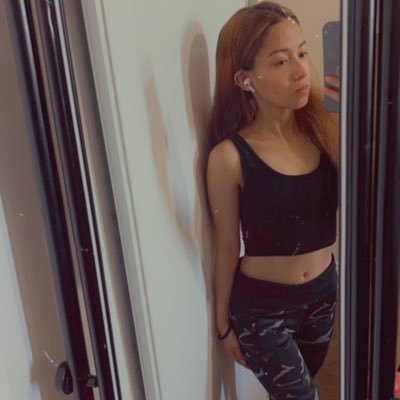 MissShortKid's profile picture. Scentsy Independent Consultant