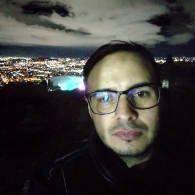 Davidgunner13's profile picture. Estudiante de la ESAP, políticamente de derecha y Uribista al 100%. Anticomunista.