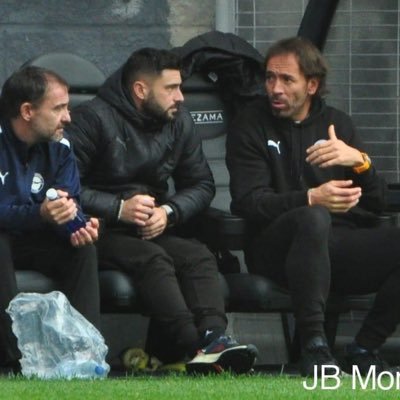 EX jugador del Deportivo alaves, Athletic,Mirandes,Lugo,Melilla, Balompédica. actualmente entrenador cadete liga vasca del Deportivo Alaves .