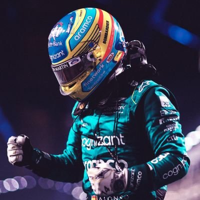 Fotografía y Vídeo 🎬🎥
•
Cinéfilo y melómano 🎶
•
Colchonero #ATM
•
30 vueltas al Sol ☺️
•
F1 Fan 🏎️