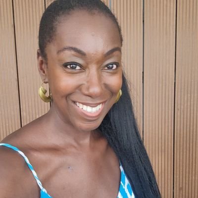 Award-winning Content Creator | Tedx Speaker | PanAfrican | Author | Empower Women  🇬🇭 🇨🇦 - I'm 6'1 tall.
@africanWOTM 
#prosperforward #lifewithivy