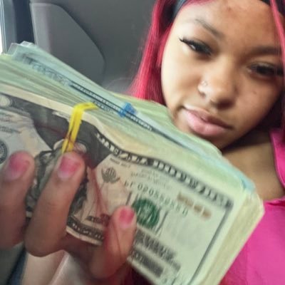 ouhhilovemoney Profile Picture