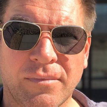 MichaelWea57341's profile picture. 