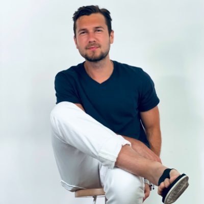 music_man_5150's profile picture. Tanis, 20. Vinyl, Guitar, My Girl and My Dog, living the dream 🤘🤘 Building a following. Follow my Instagram, Subscribe to my YouTube. 12/24/15 😘