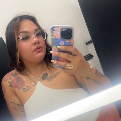 🌸🧜🏻♀️💕😍👀😍🏳️🌈🇵🇷👩❤️👩 Loving,Caring, and super outgoing. 🌸🧜🏻♀️🥵❤️♊️