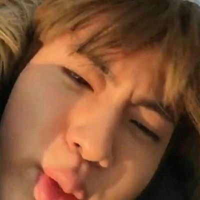 ieatseokj1n's profile picture. 🤔