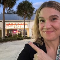 Elizabeth Chiles Shelburne (@ecshelburne) 's Twitter Profile Photo