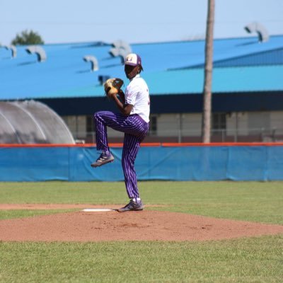 AG2G ✝️ C/0 25| UCHS🐅| MIF,RHP| 6’0 150|3.2 gpa | email: diggsdevin931@gmail.com