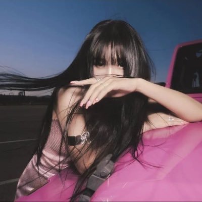 iROSE_EVIL's profile picture. 21 𖦹 she/her 𖦹 bisexual 𖦹 DM ABIERTO