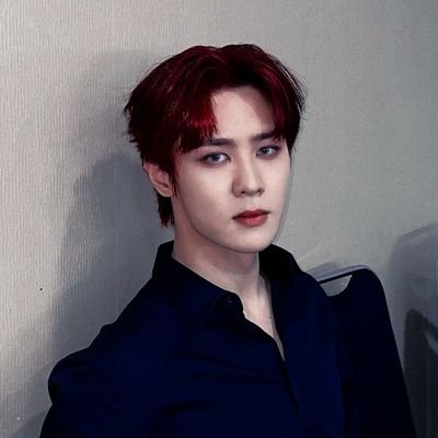 𝐑𝐨𝐥𝐞𝐩𝐥𝐚𝐲 — One paragraph can not describe how amazing the leader of WayV is. He is extremely perfect in a full package, 𝙌𝙞𝙖𝙣 𝙆𝙪𝙣. •