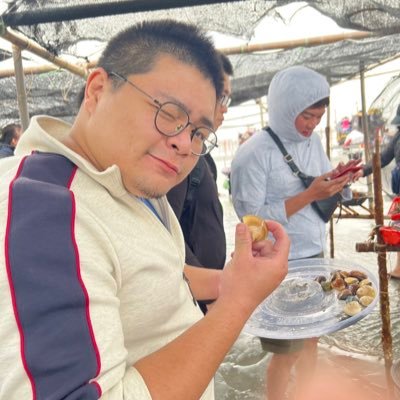 s365698881's profile picture. 喜歡桌遊、旅遊、美食、各種活動 胖胖小豬業務 歡迎揪我吃 喝 玩 樂 🥐🍒🍓🍕🥃🍺