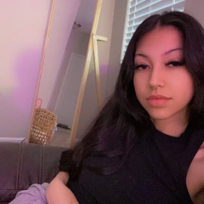 rachelredamancy's profile picture. $rsgue