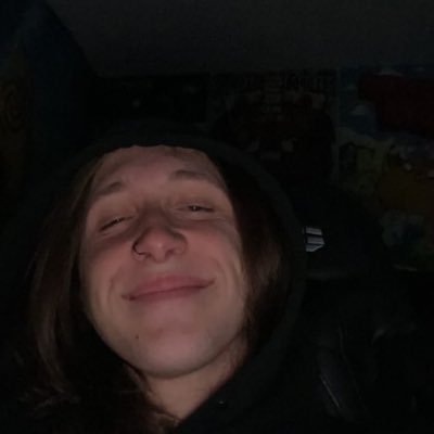 Cuulnu's profile picture. figure du désordre, esprit libre et indomptable, hédoniste,philanthrope DBC ಠ◡ಠ