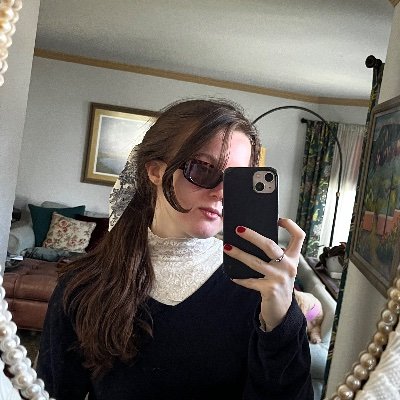 howgroovy's profile picture. 