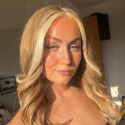 liz_evs6's profile picture. 