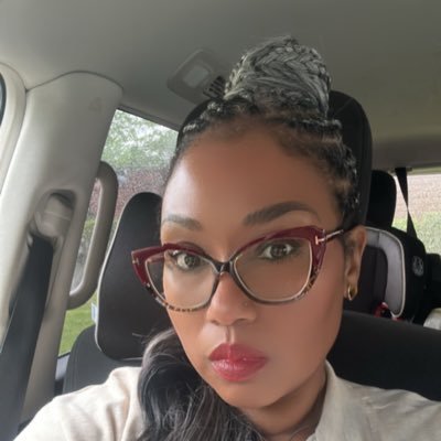 ShellySoSexy's profile picture. 