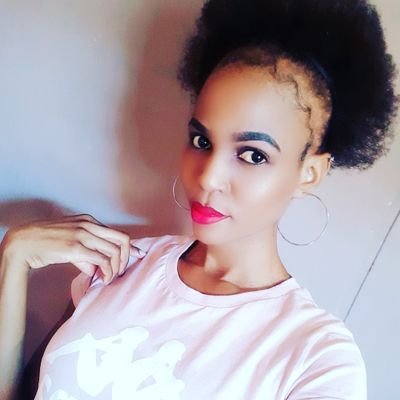 Queenie74998167's profile picture. 