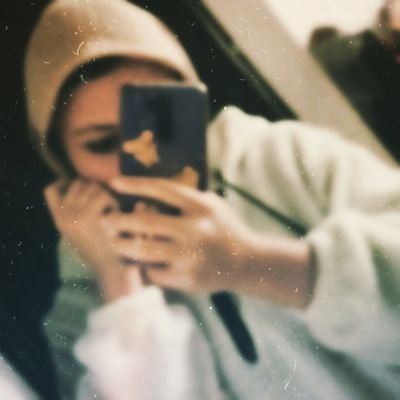 ‹ دلتنگ و دلسپرده، دلآرام و دلفریب :) ›
https://t.co/oKgG4vpDB5
ناشناس:)