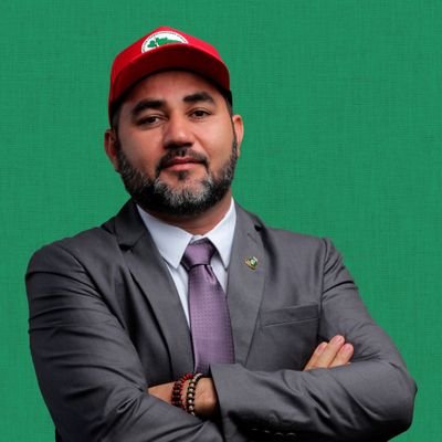 Deputado Estadual PT-CE 🌱

Pai, agricultor, administrador e militante do MST.
Assentado da reforma agrária eleito com 44.853 votos em 182 municípios. ✊🏽🚩