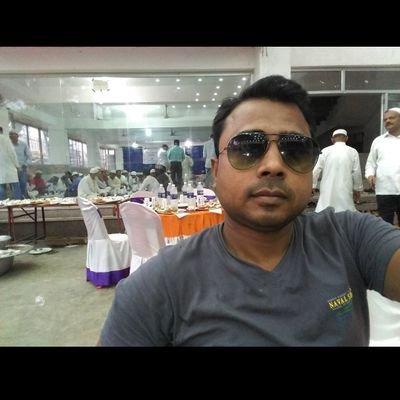 एक विजेता सिर्फ एक हारा हुआ इंसान है जिसने एक बार और कोशिश करने की ठानी है ।