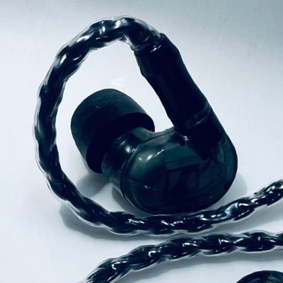 Bright_Brush's profile picture. CS、PCゲーも嗜みます。#埼玉県民 ゲームからやっと離れたおじさん #SENNHEISERIE信者  #msi信者