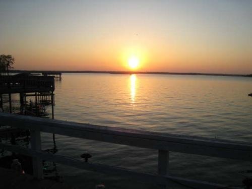 Cedar Creek Lake News, Events, Water Level, Weather, Real Estate, Vacation Rentals, Fishing Guides, Marinas and Information