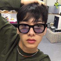 29 (@biscuitspie) 's Twitter Profile